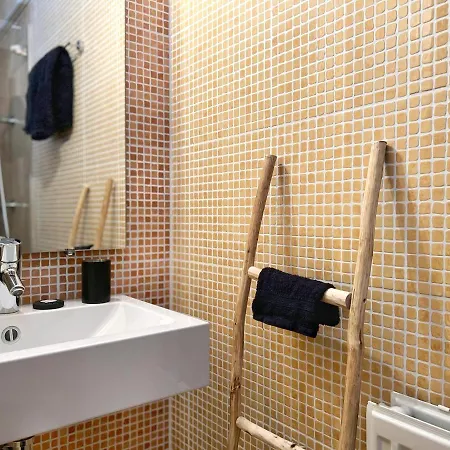 Au Travers Du Hublot Διαμέρισμα *